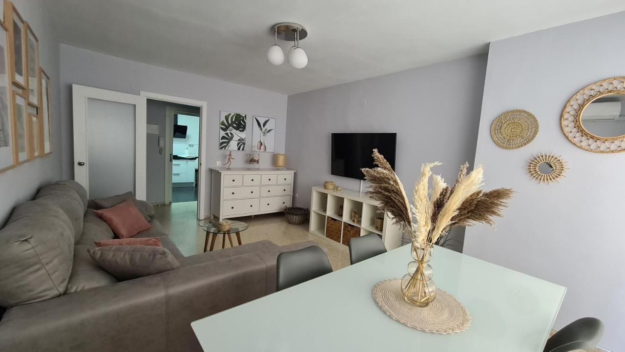 Apartamento Vacacional Buyma - Parking Privado -Gratuito- Málaga Exterior foto