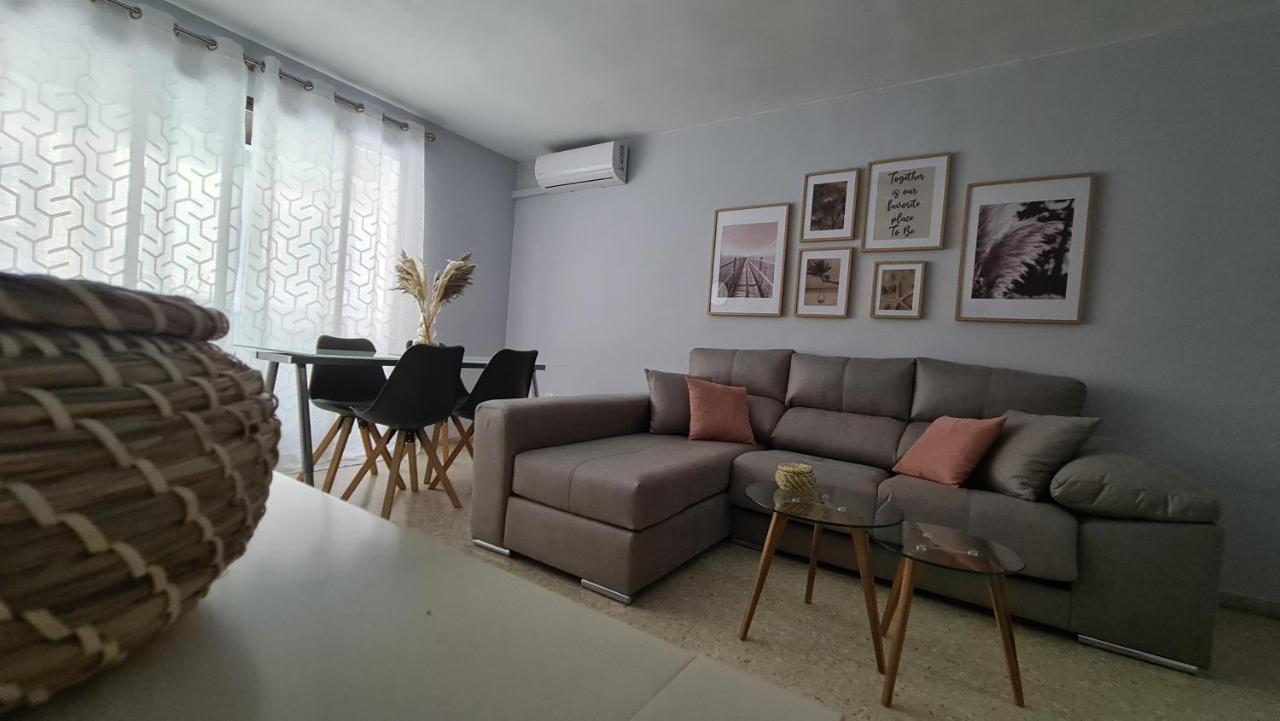 Apartamento Vacacional Buyma - Parking Privado -Gratuito- Málaga Exterior foto