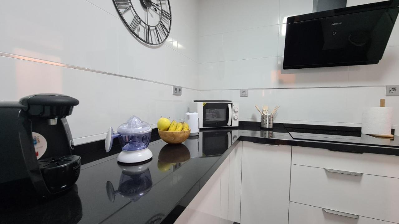 Apartamento Vacacional Buyma - Parking Privado -Gratuito- Málaga Exterior foto