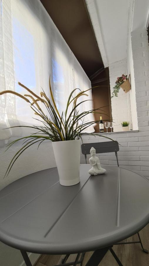 Apartamento Vacacional Buyma - Parking Privado -Gratuito- Málaga Exterior foto