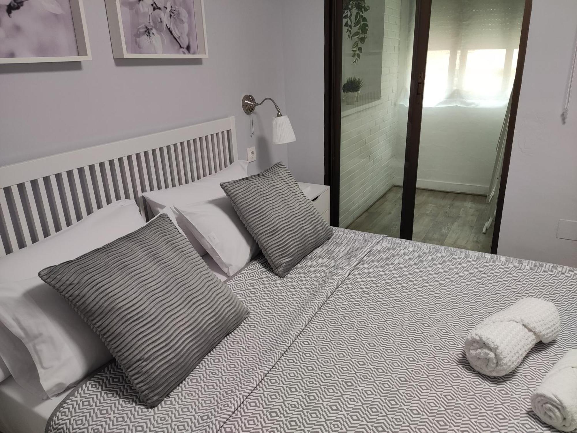 Apartamento Vacacional Buyma - Parking Privado -Gratuito- Málaga Exterior foto