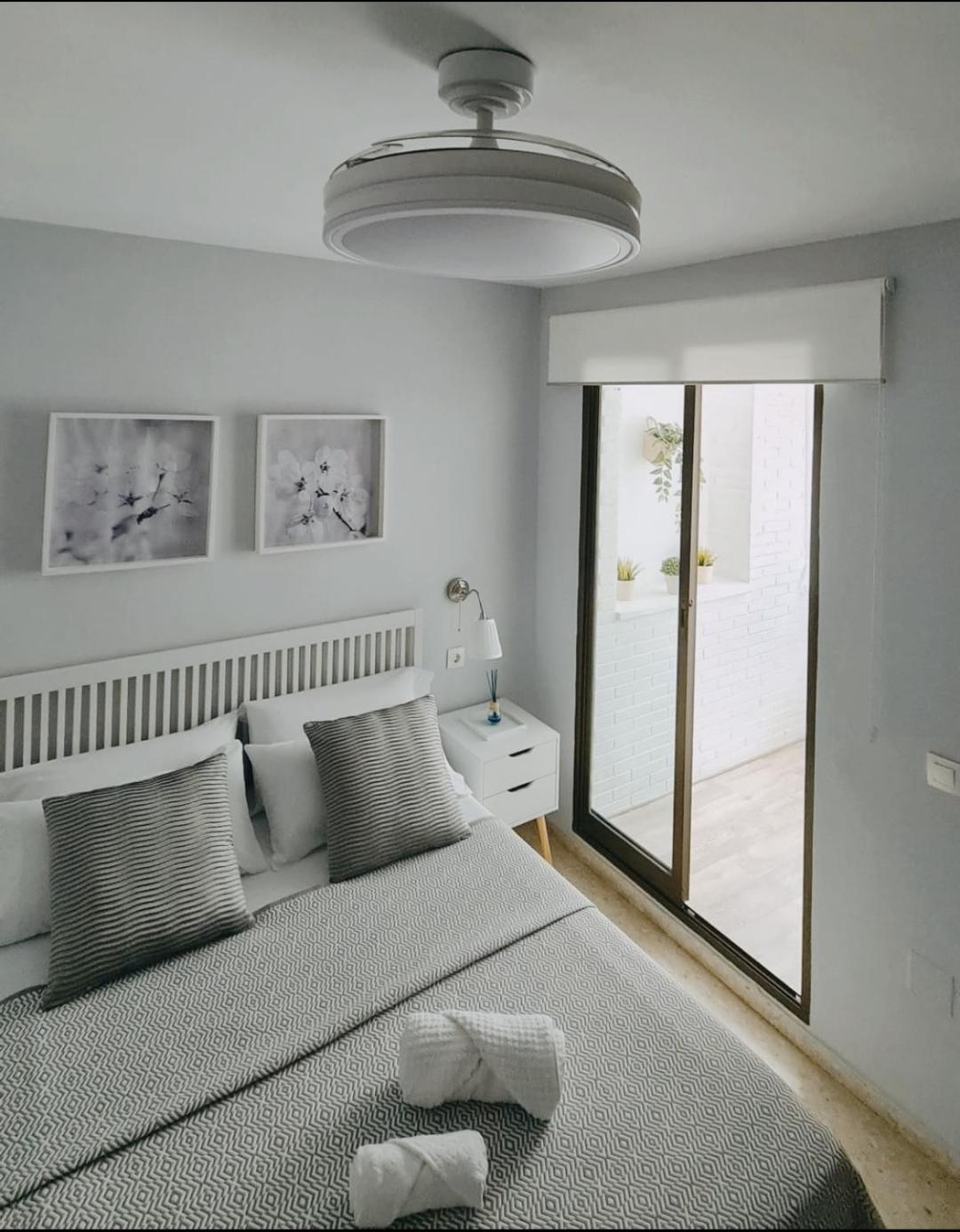 Apartamento Vacacional Buyma - Parking Privado -Gratuito- Málaga Exterior foto